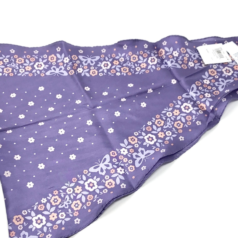 COACH Floral Print Silk Diamond Scarf NWT - Picture 4 of 6